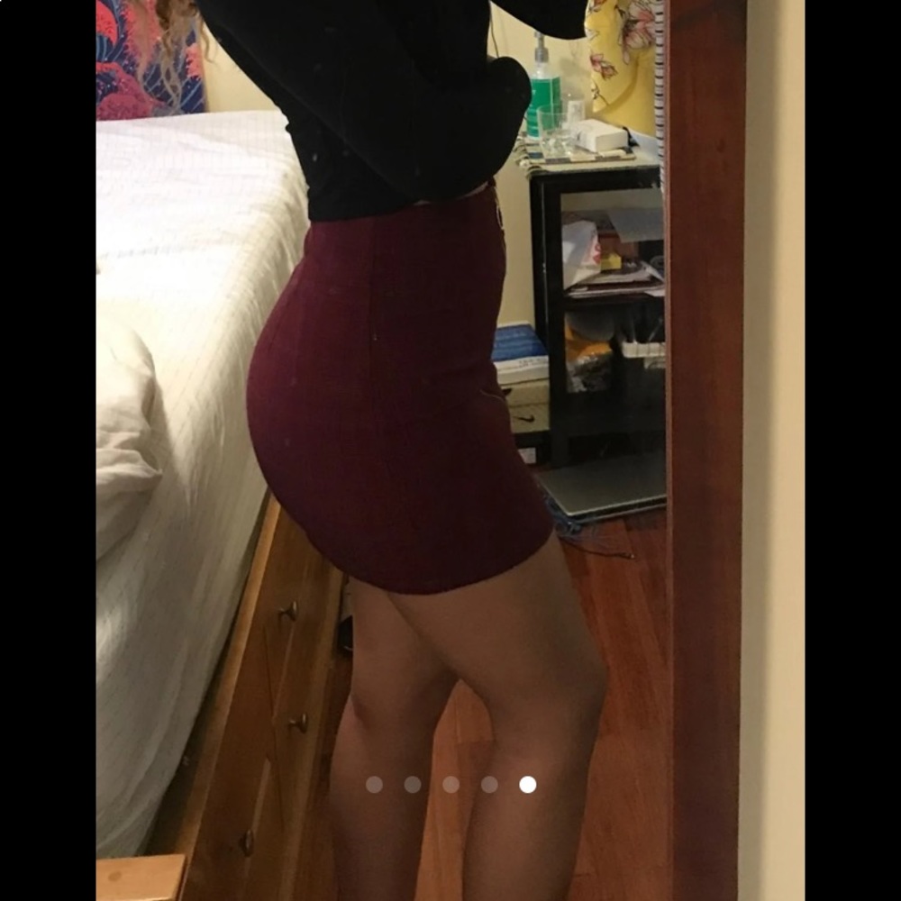 Forever 21 Burgundy Plaid Skirt - Picture 5 of 5